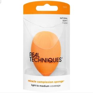 ⭐4/$15 Real Techniques Orange Miracle Complexion Sponge